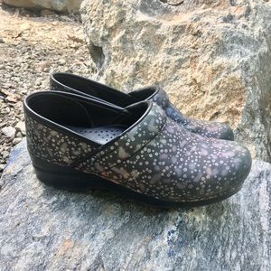 Dansko clogs size 39
